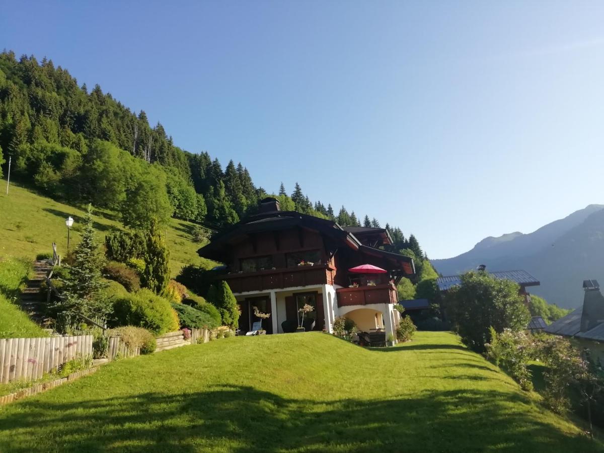 Chambres En Chalet Petit Dejeuner Inclus La Cote d'Arbroz エクステリア 写真