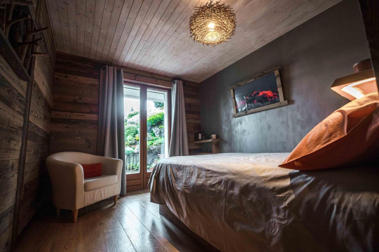 Chambres En Chalet Petit Dejeuner Inclus La Cote d'Arbroz エクステリア 写真