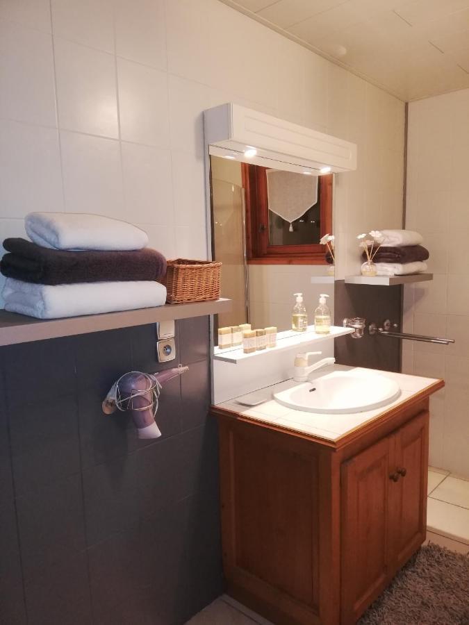 Chambres En Chalet Petit Dejeuner Inclus La Cote d'Arbroz エクステリア 写真