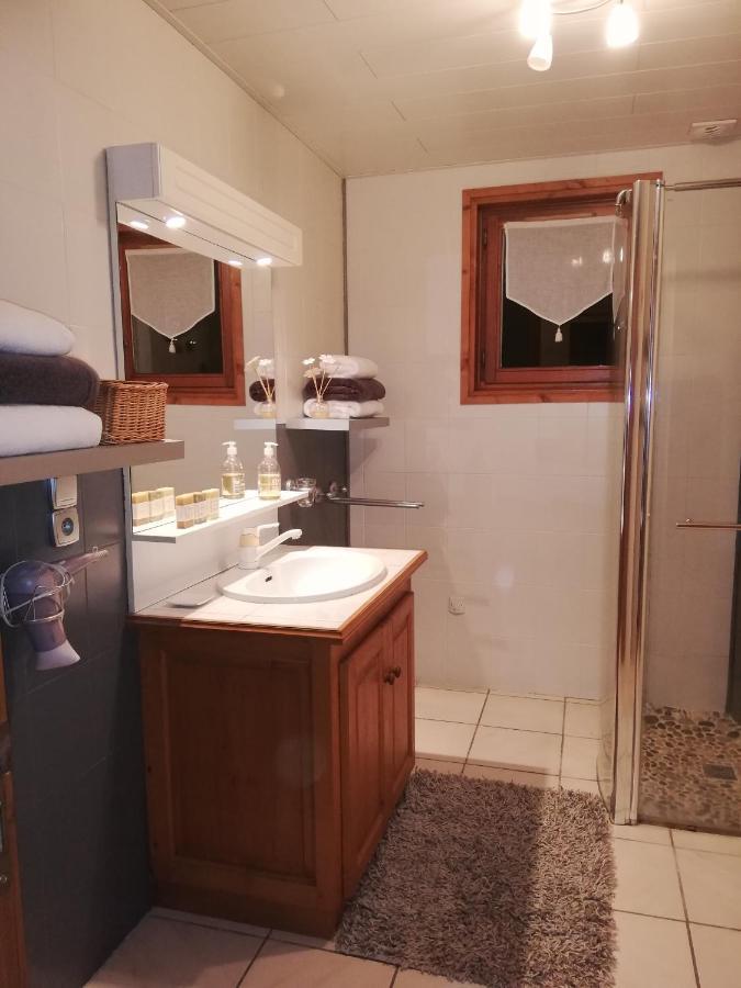 Chambres En Chalet Petit Dejeuner Inclus La Cote d'Arbroz エクステリア 写真