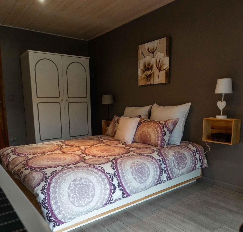 Chambres En Chalet Petit Dejeuner Inclus La Cote d'Arbroz エクステリア 写真