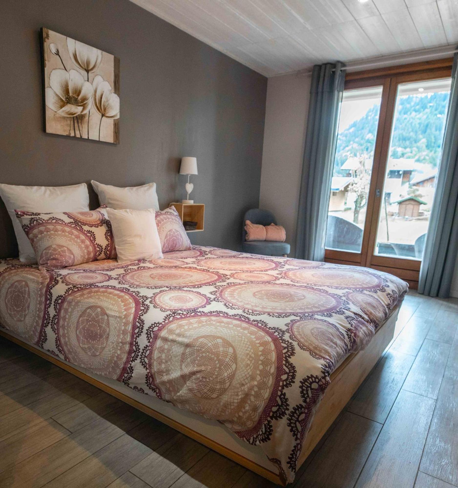 Chambres En Chalet Petit Dejeuner Inclus La Cote d'Arbroz エクステリア 写真