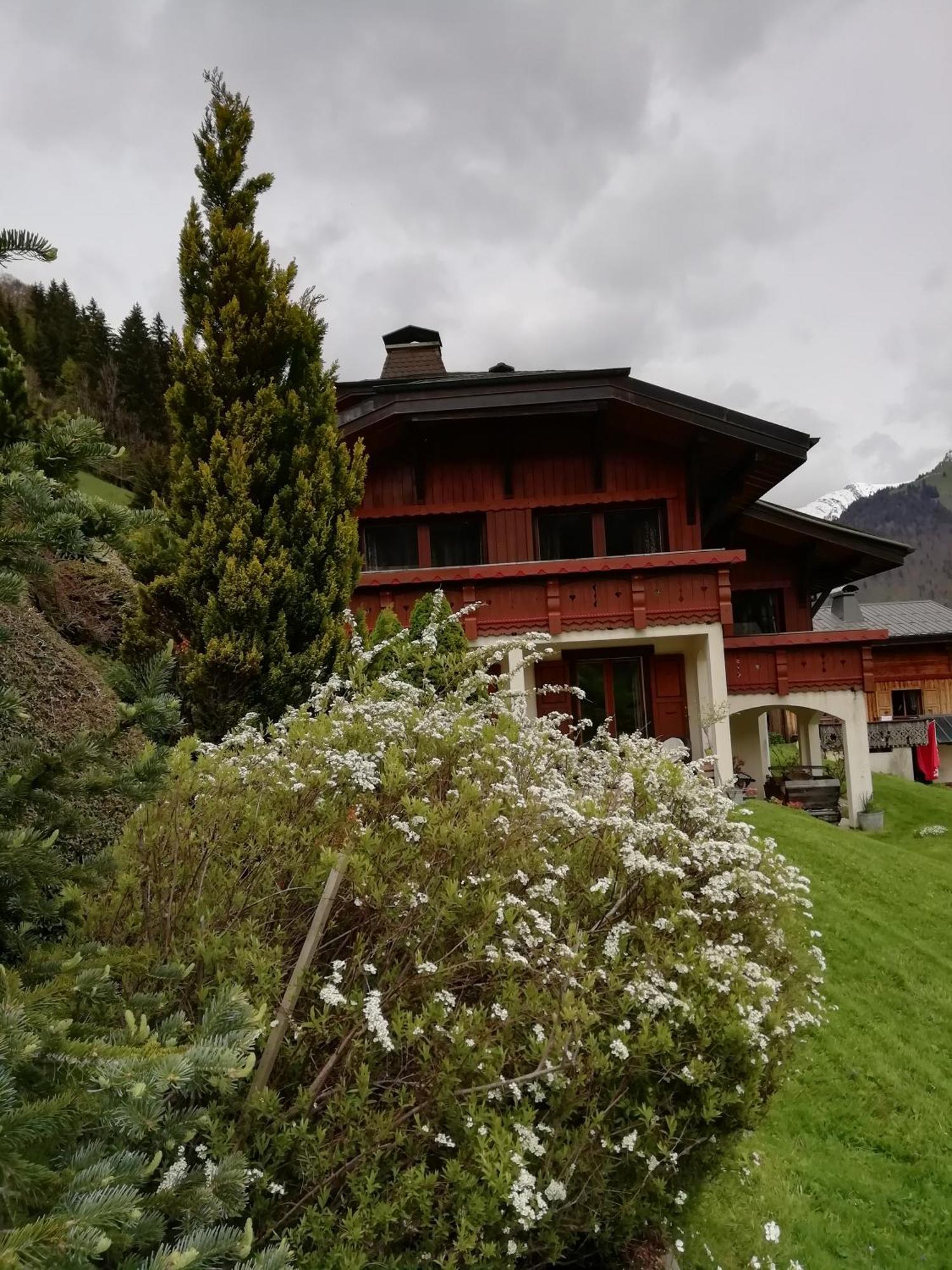 Chambres En Chalet Petit Dejeuner Inclus La Cote d'Arbroz エクステリア 写真